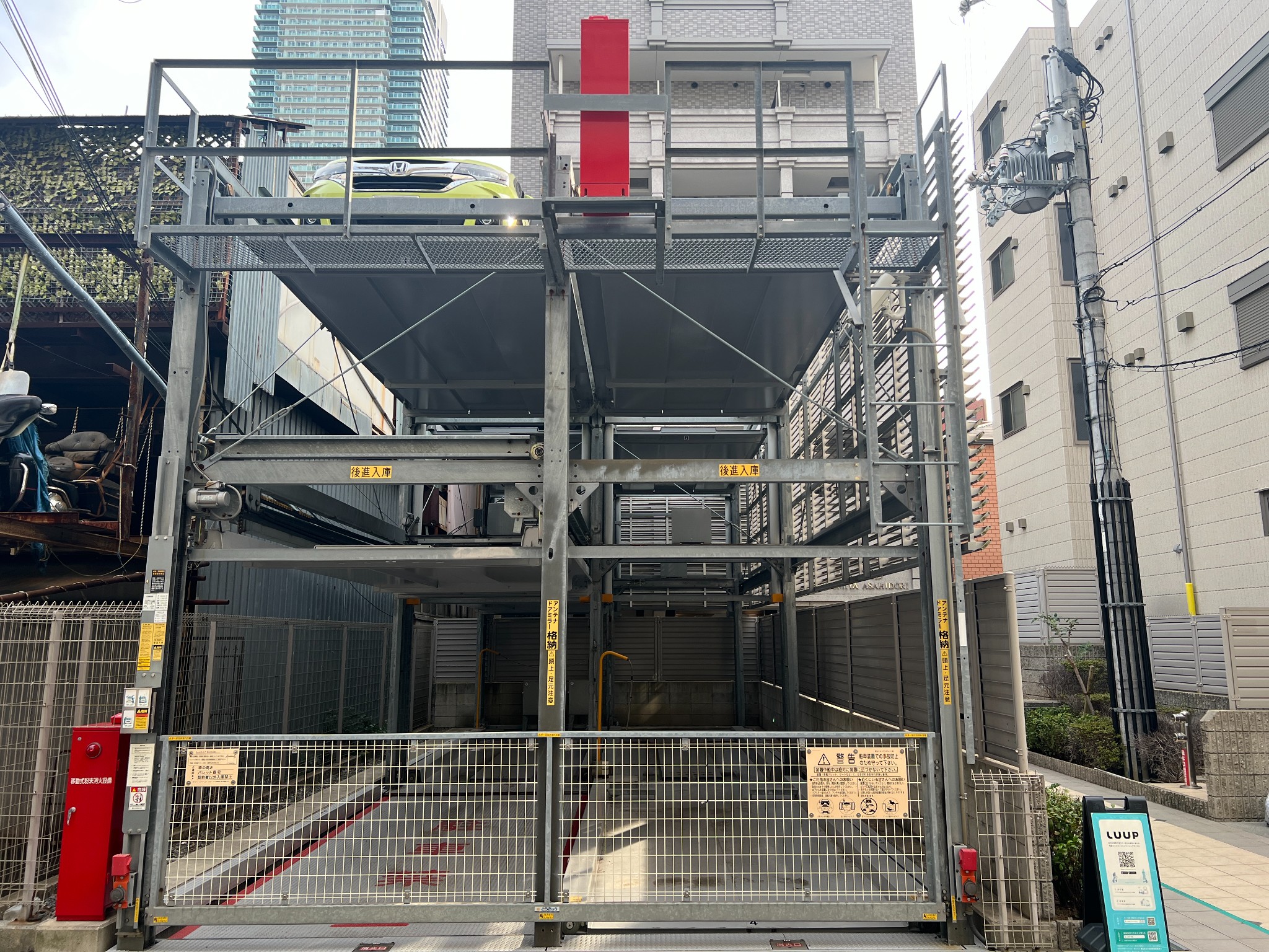 エスリード三宮旭通 駐車場