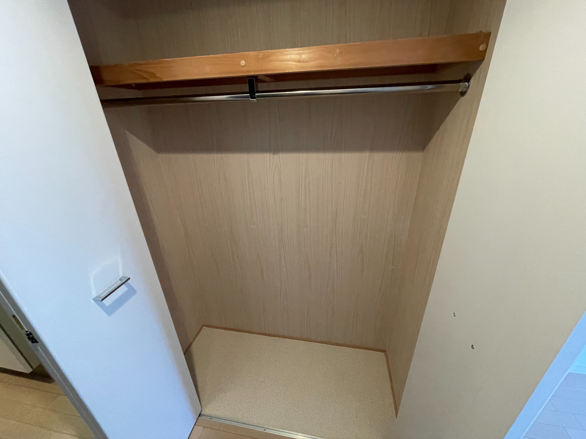 エスリード三宮旭通 7階 収納